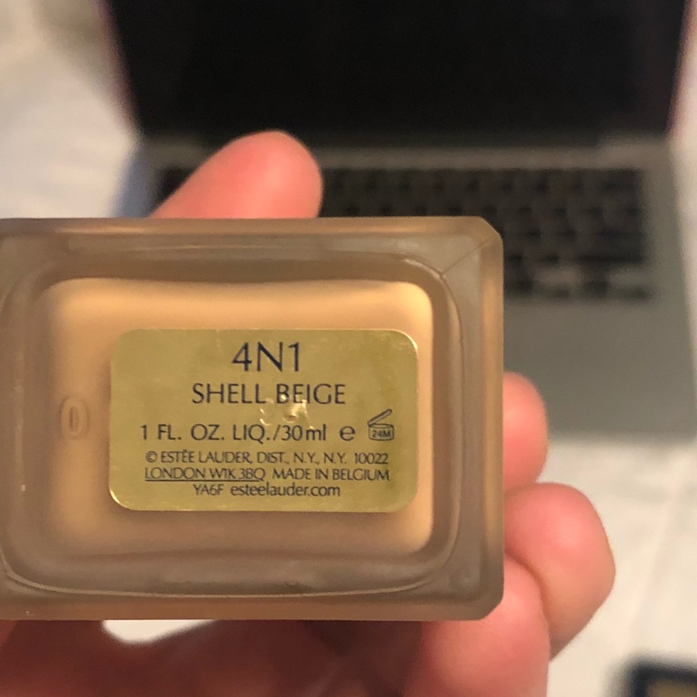 Estée Lauder. Brand new.